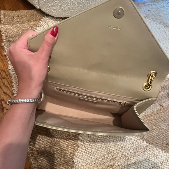 Saint Laurent Matelassee Large Monogram Bag - Picture 11 of 13